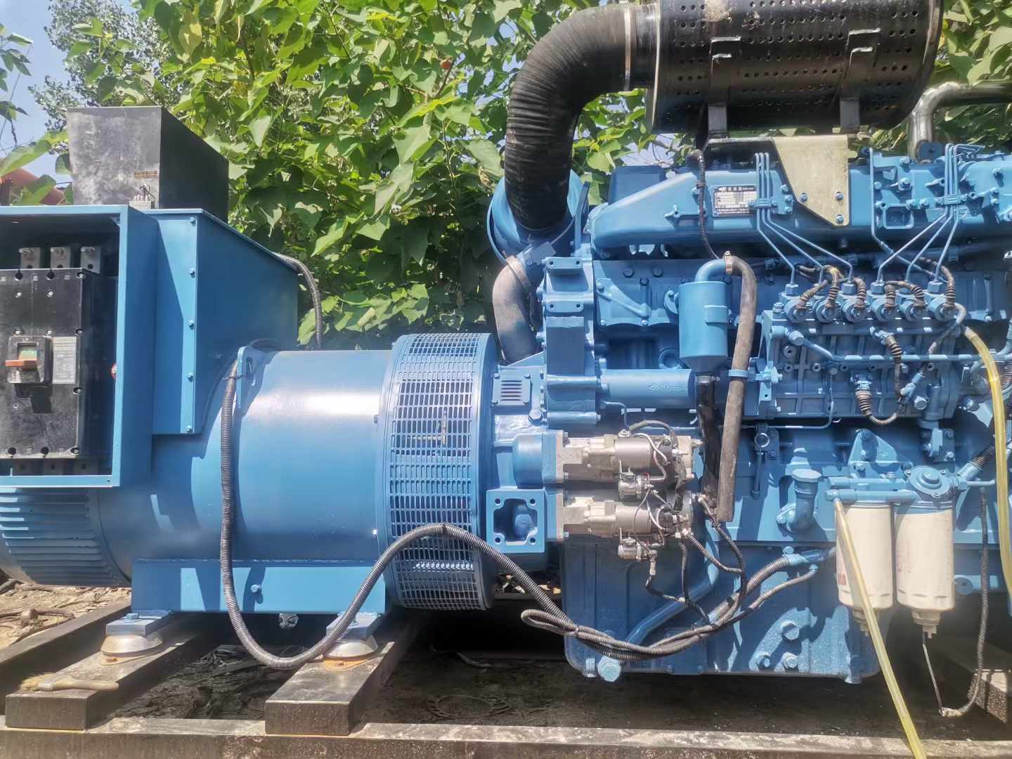 钦州详细说明降低 800kW 柴油发电机输出电流波动的方法