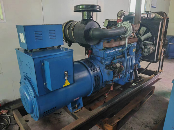 钦州100kW柴油发电机组使用多级机油有哪些优缺点？